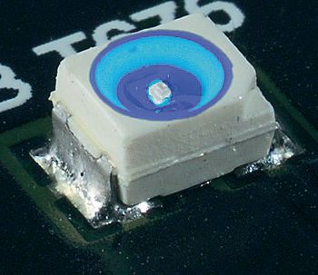 LED TOPLED BLAU LBT676